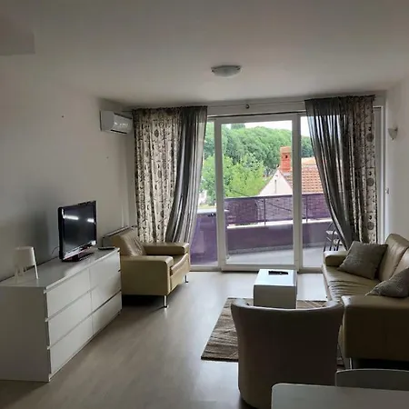 The Magic Experience Accomodation 풀라