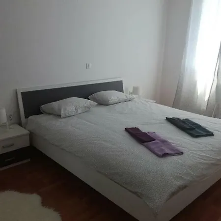 아파트 The Magic Experience Accomodation 풀라